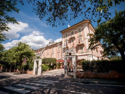 Hotel Grand Du Park Et Regina