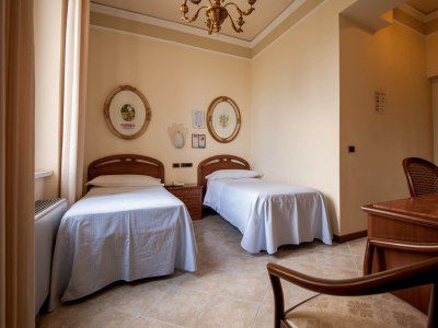Hotel Grand Du Park Et Regina 4*